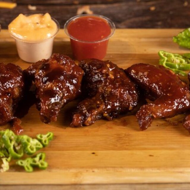 Alitas BBQ (12)